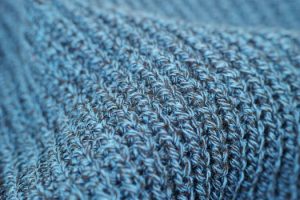 Understanding the Difference Between Knit and Woven Fabrics