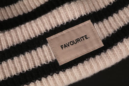 Understanding the Difference Between Knit and Woven Fabrics