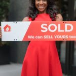 The Pros and Cons of Using a Real Estate Agent Versus Selling Solo